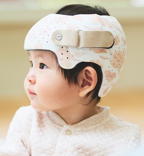 ヘルメットを着用したイメージ画像